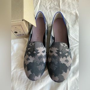 Rothy’s grey Botanicamo loafers, Size 9.